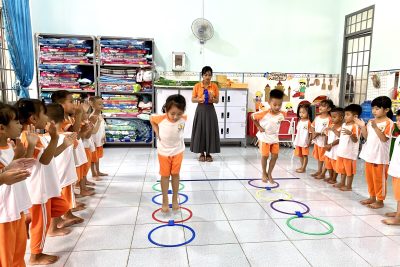 Hình ảnh trẻ đang học và kết quả sản phẩm của trẻ năm học 2023-2024